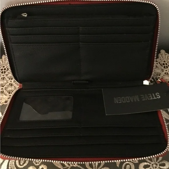 Steve Madden wristlet - Picture 5 of 7